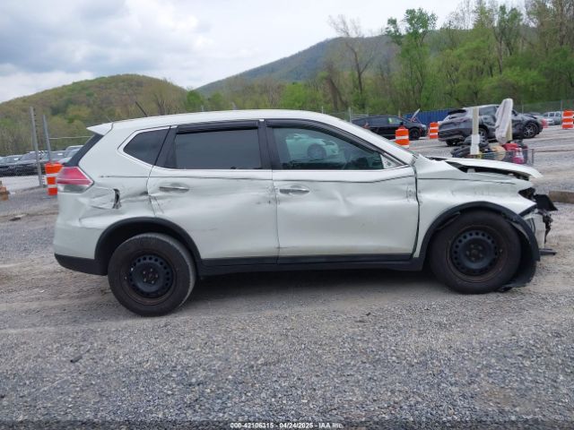 5N1AT2MV5FC824012 Nissan Rogue S/sl/sv