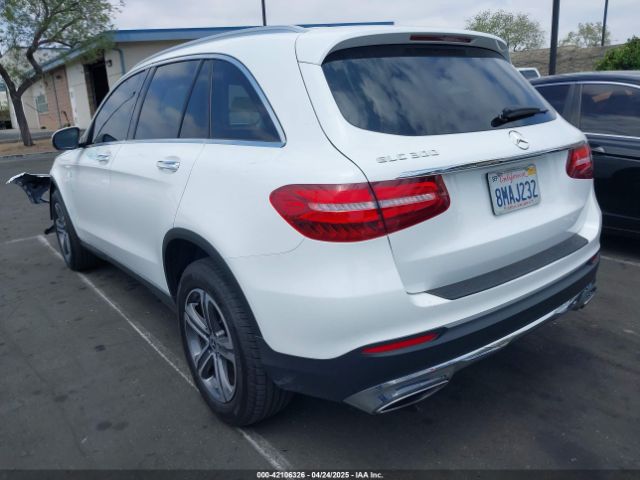 2019 MERCEDES-BENZ GLC 300 WDC0G4JB0KF670869 Photo 2
