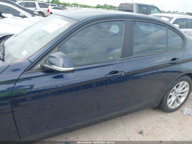 WBA8A9C3XHK864447 BMW 320i