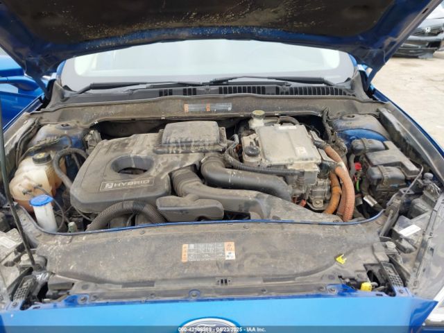 3FA6P0RU8JR124066 Ford Fusion Hybrid Titanium