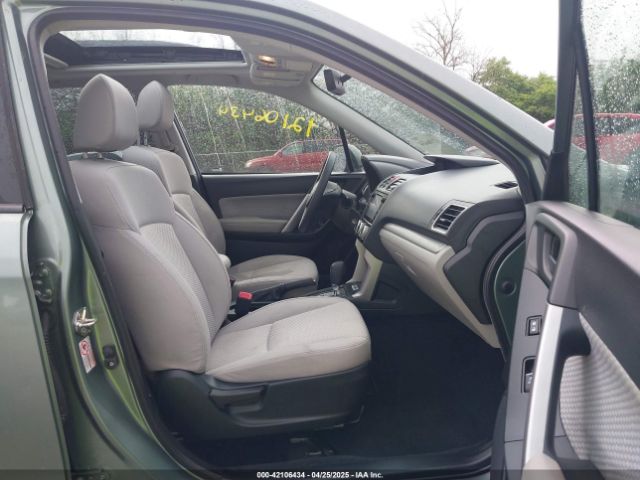 JF2SJAEC5JH434174 Subaru Forester 2.5i Premium