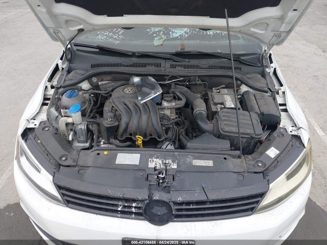 3VW2K7AJ6EM413335 Volkswagen Jetta 2.0l S