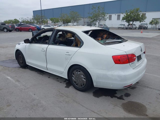 3VW2K7AJ6EM413335 Volkswagen Jetta 2.0l S