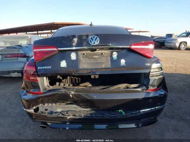 1VWDT7A37HC073271 Volkswagen Passat 1.8t R-line