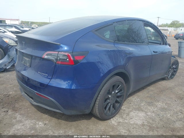2023 TESLA MODEL Y 7SAYGDEE8PF768589 Photo 3