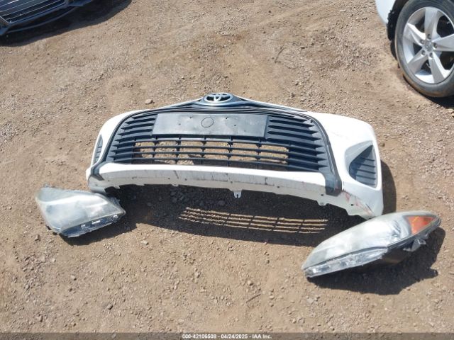 VNKKTUD37FA041957 Toyota YARIS L