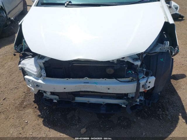 VNKKTUD37FA041957 Toyota YARIS L