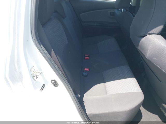 VNKKTUD37FA041957 Toyota YARIS L