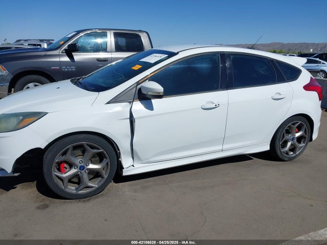 Ford FOCUS ST 2014 1FADP3L92EL341579 Image 6