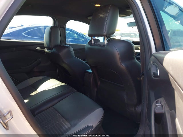 Ford FOCUS ST 2014 1FADP3L92EL341579 Image 8