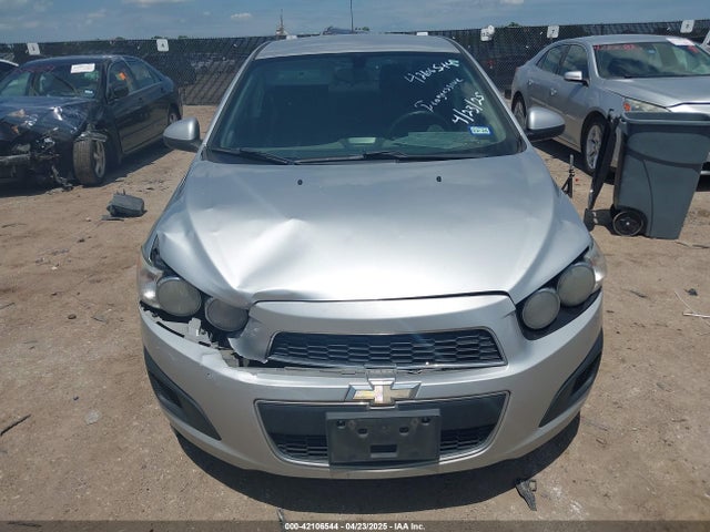 1G1JC5SHXF4210580 Chevrolet Sonic Lt Auto