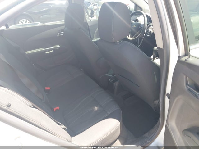1G1JC5SHXF4210580 Chevrolet Sonic Lt Auto