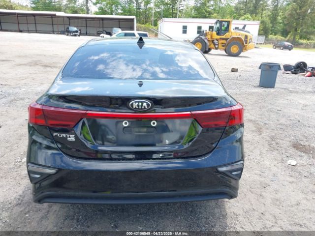 3KPF24AD1LE257371 KIA FORTE FE