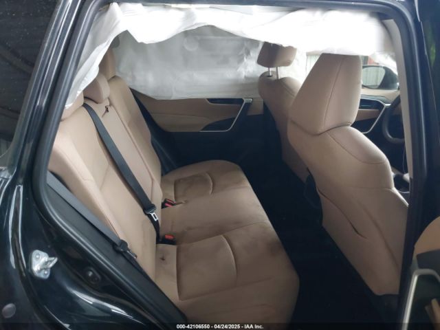 JTMK1RFV8KD009196 Toyota RAV4 LE