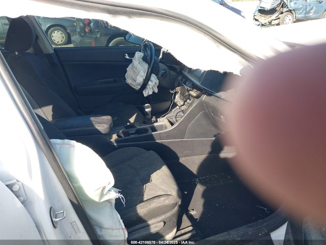 KNAGT4LC6H5005881 KIA Optima