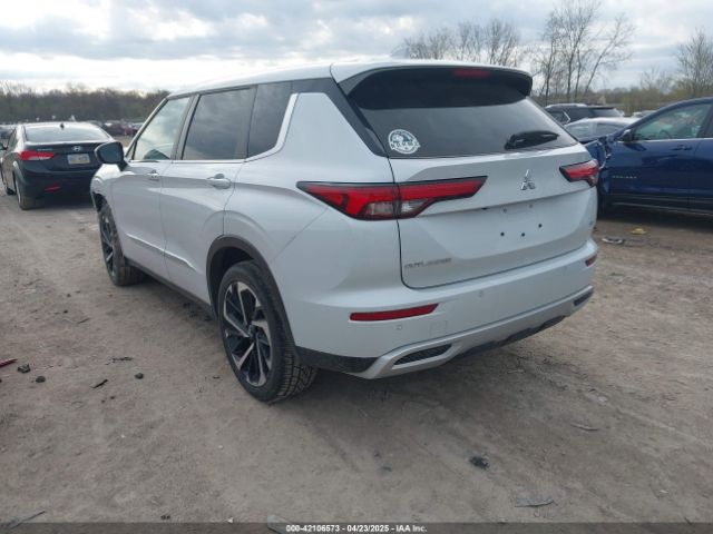 2022 MITSUBISHI OUTLANDER JA4J4UA85NZ036591 Photo 2
