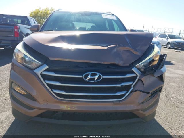 KM8J33A41HU378570 Hyundai TUCSON SE