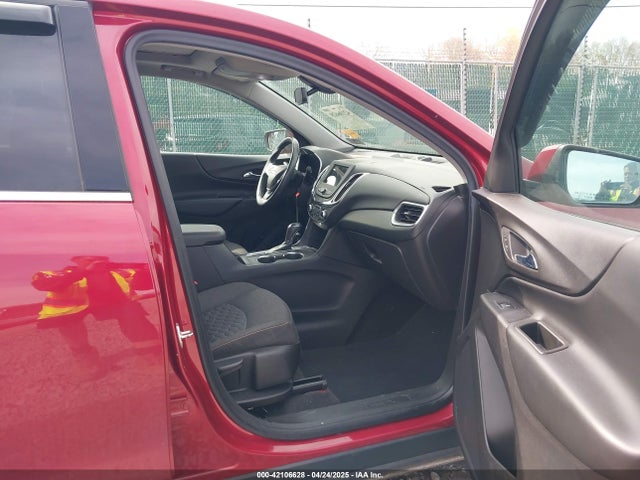 3GNAXUEVXKS675188 Chevrolet EQUINOX LT