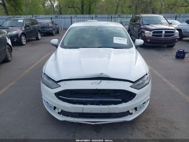 3FA6P0LU2HR317915 Ford Fusion Hybrid Se