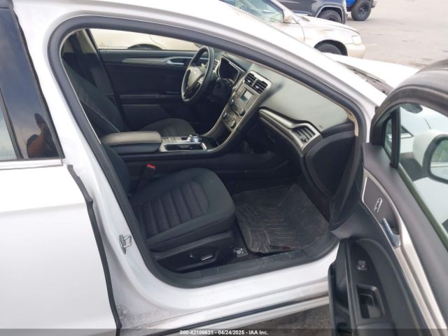3FA6P0LU2HR317915 Ford Fusion Hybrid Se