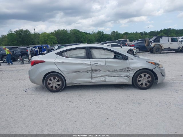 5NPDH4AE5GH750664 Hyundai ELANTRA SE