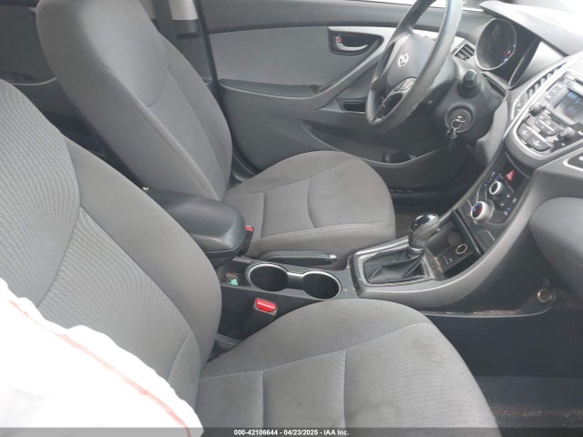 5NPDH4AE5GH750664 Hyundai ELANTRA SE