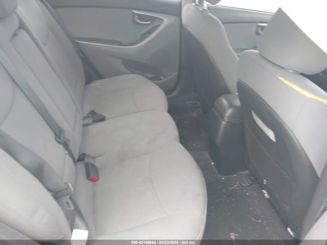 5NPDH4AE5GH750664 Hyundai ELANTRA SE