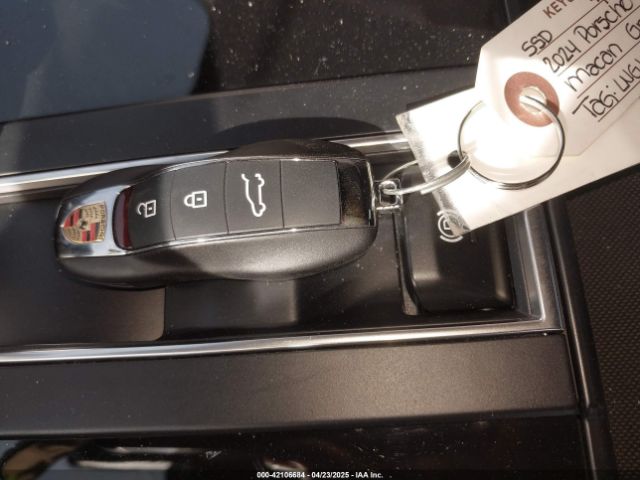 2024 PORSCHE MACAN WP1AF2A5XRLB57439 Photo 10