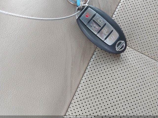 JN8AE2KP5E9100582 Nissan Quest Sl