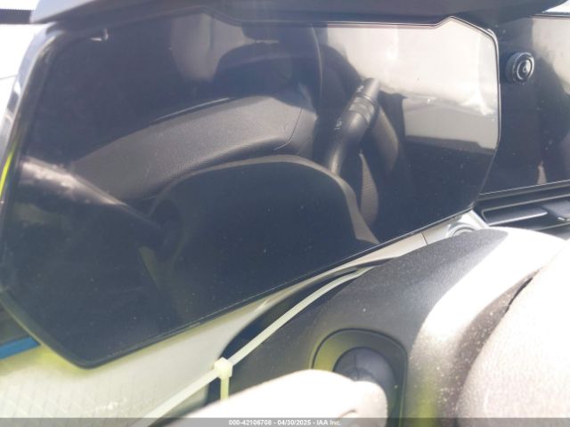 KL77LHE24RC215839 Chevrolet lih