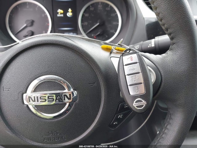 3N1AB7AP9HY359399 Nissan SENTRA SV