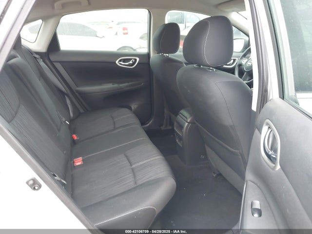 3N1AB7AP9HY359399 Nissan SENTRA SV