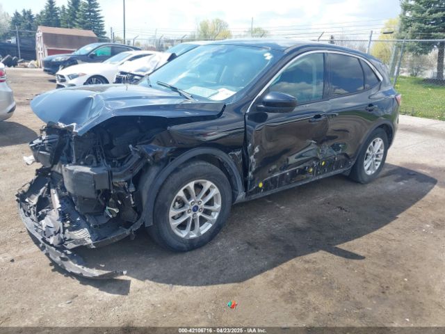 1FMCU9G61LUA09783 Ford ESCAPE SE