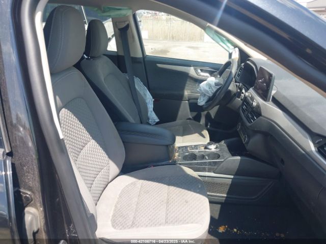 1FMCU9G61LUA09783 Ford ESCAPE SE