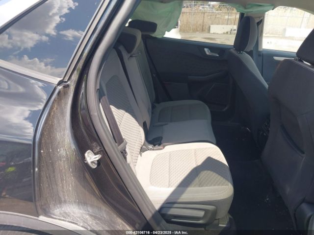 1FMCU9G61LUA09783 Ford ESCAPE SE