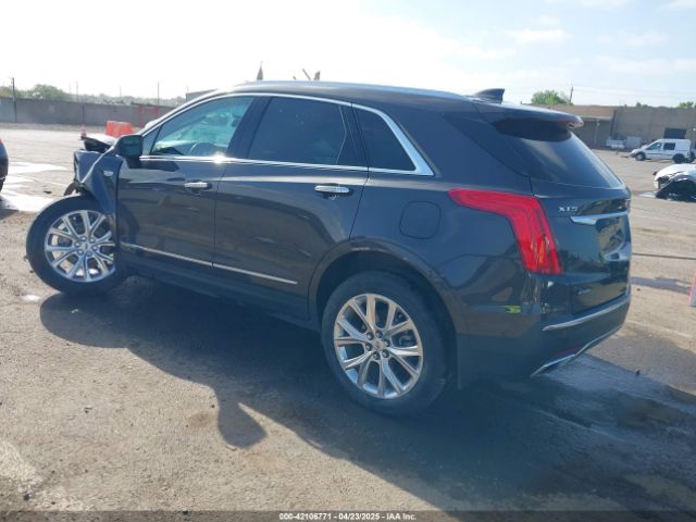 2017 CADILLAC XT5 1GYKNFRS5HZ122758 Photo 2