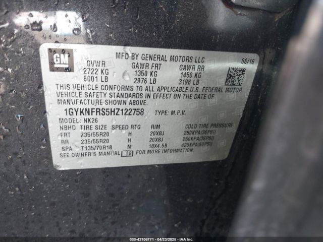 2017 CADILLAC XT5 1GYKNFRS5HZ122758 Photo 8