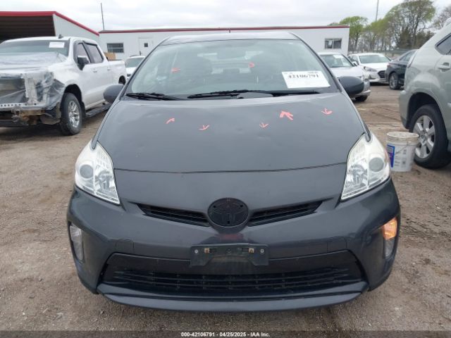 JTDKN3DU5F0433864 Toyota Prius Three