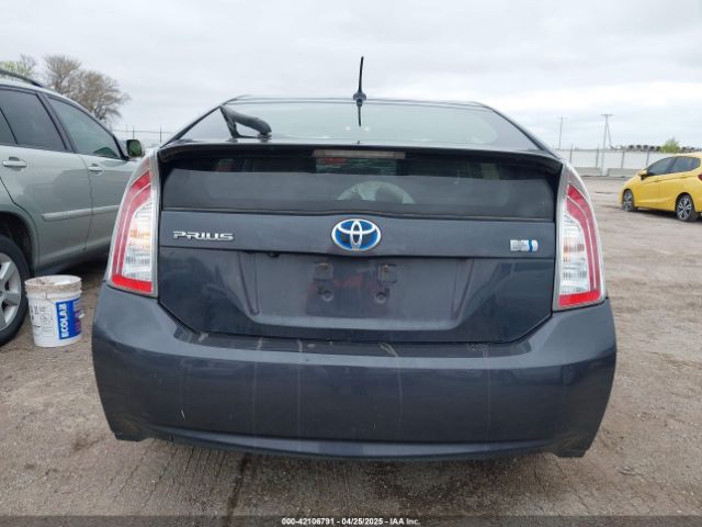 JTDKN3DU5F0433864 Toyota Prius Three