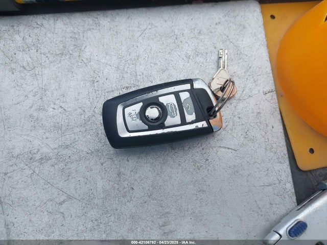 WBA3B1C50EPV79491 BMW 320i
