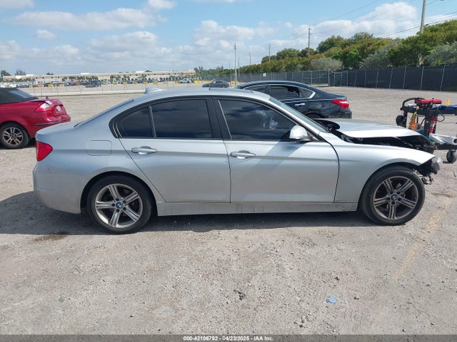 WBA3B1C50EPV79491 BMW 320i