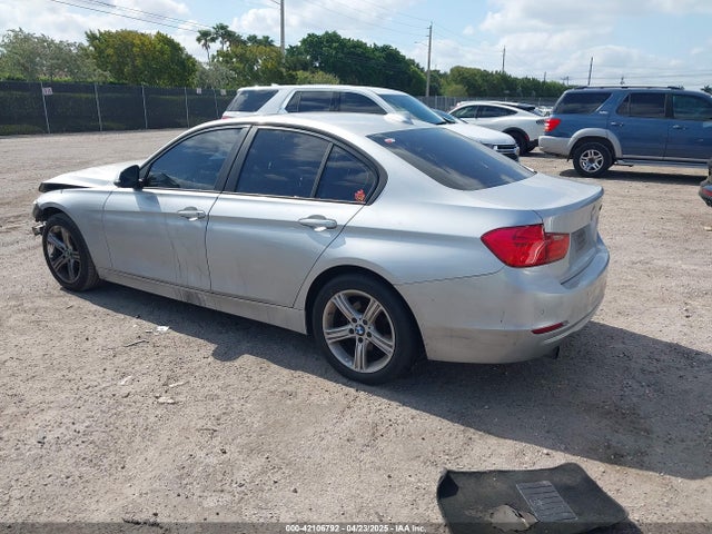 WBA3B1C50EPV79491 BMW 320i
