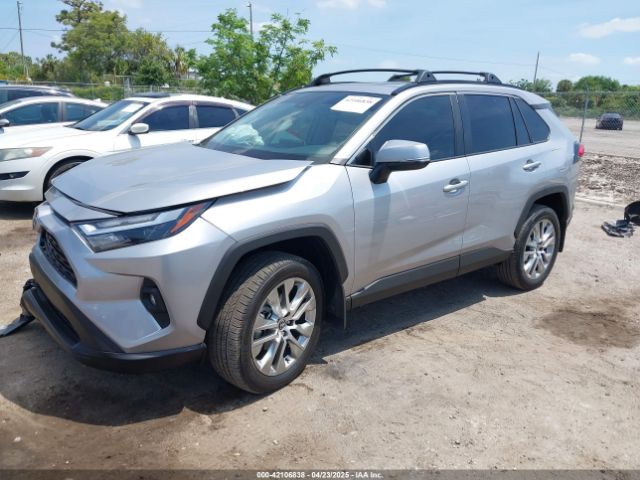 2T3C1RFVXRC293952 Toyota Rav4 Xle Premium