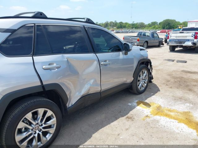 2T3C1RFVXRC293952 Toyota Rav4 Xle Premium