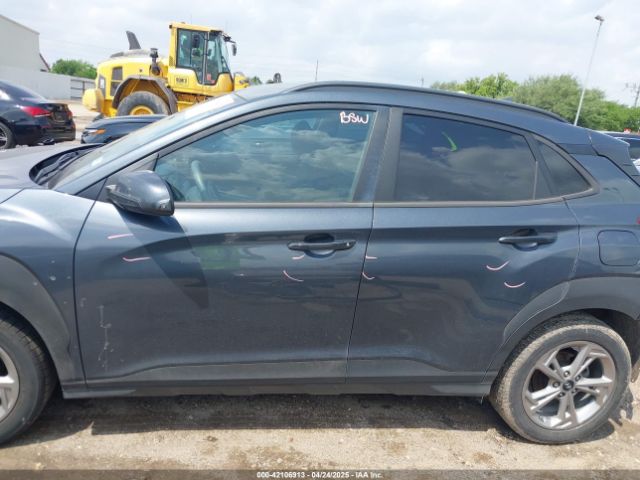 KM8K62AB4NU907624 Hyundai Kona Sel