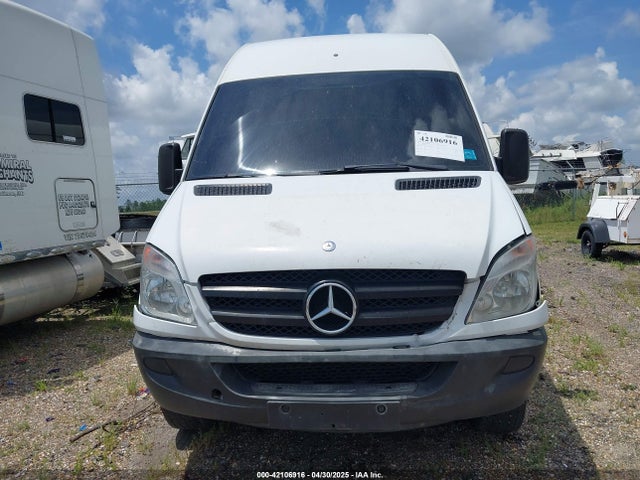42106916 :رقم المزاد ، WD3PE8CB0C5688417 vin ، 2012 Mercedes-benz Sprinter 2500 High Roof مزاد بيع