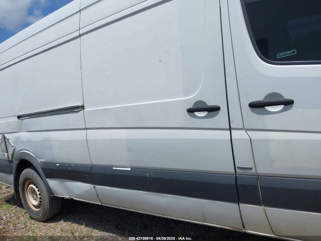 42106916 :رقم المزاد ، WD3PE8CB0C5688417 vin ، 2012 Mercedes-benz Sprinter 2500 High Roof مزاد بيع