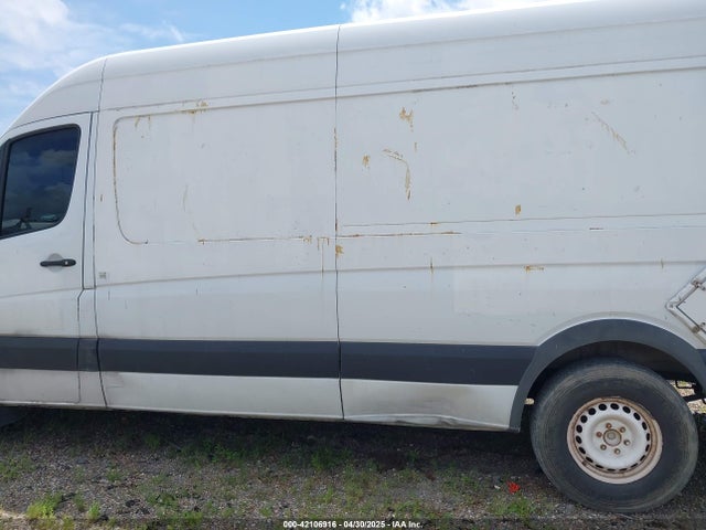 42106916 :رقم المزاد ، WD3PE8CB0C5688417 vin ، 2012 Mercedes-benz Sprinter 2500 High Roof مزاد بيع