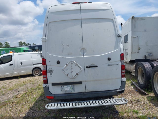 42106916 :رقم المزاد ، WD3PE8CB0C5688417 vin ، 2012 Mercedes-benz Sprinter 2500 High Roof مزاد بيع