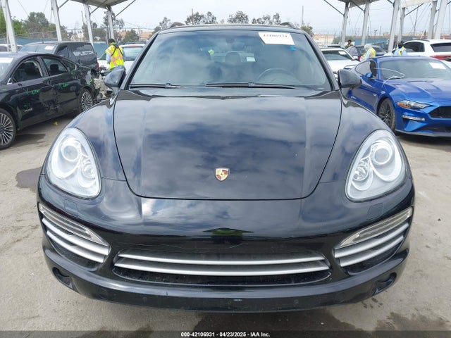 WP1AA2A29ELA97300 Porsche Cayenne Platinum Edition